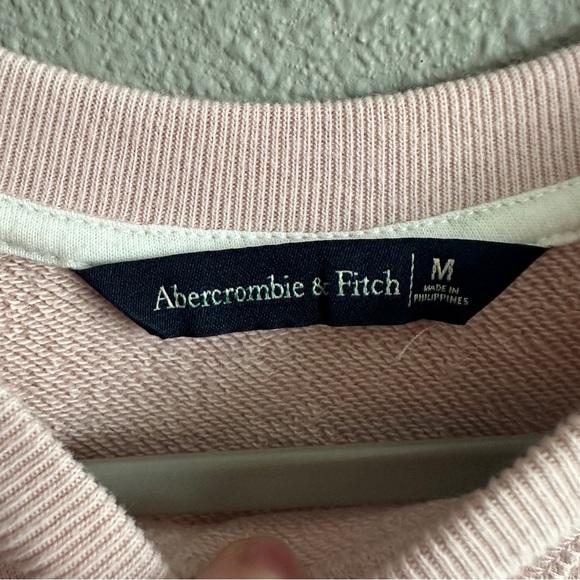 Abercrombie & Fitch Pink 'Amour' Graphic Puff Crop Sleeve Sweatshirt Medium - Picture 4 of 11